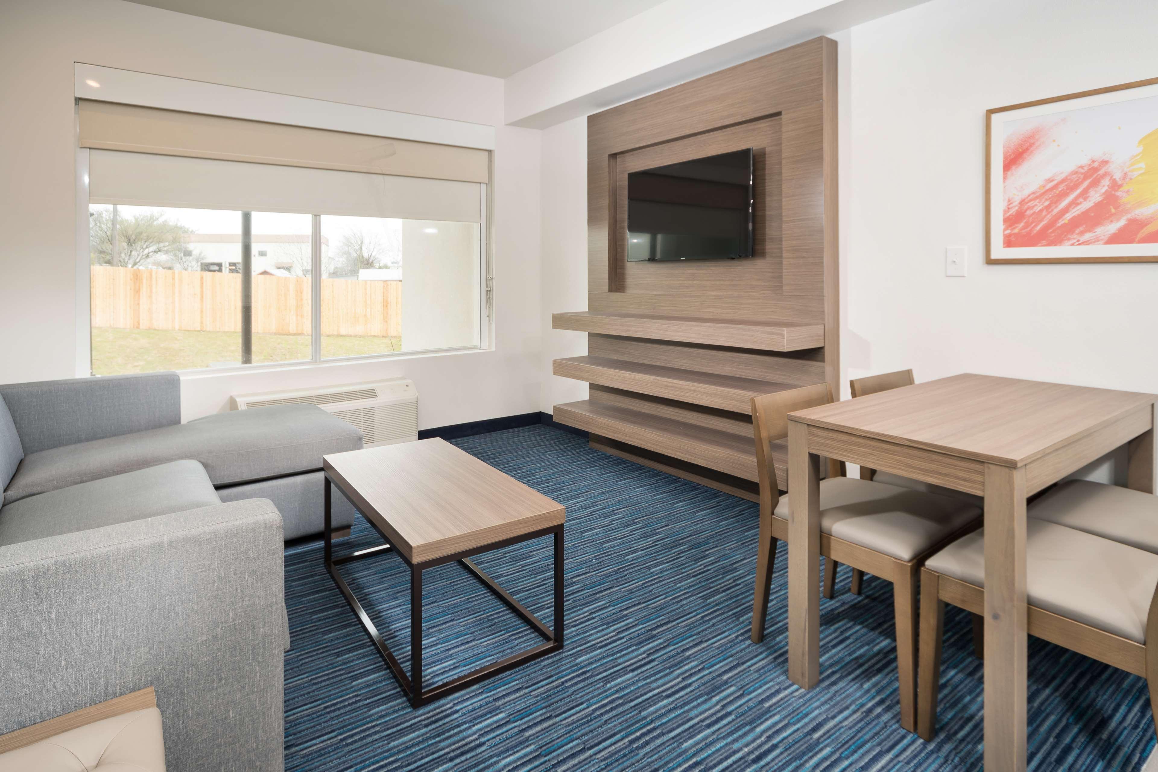 Best Western Plus Executive Residency Austin - Round Rock Флюгервилль Экстерьер фото